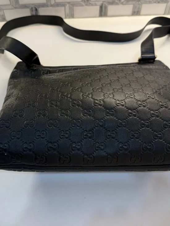 Gucci Black Embossed GG Leather Shoulder Bag with Adjustable Strap - Picture 7 of 10